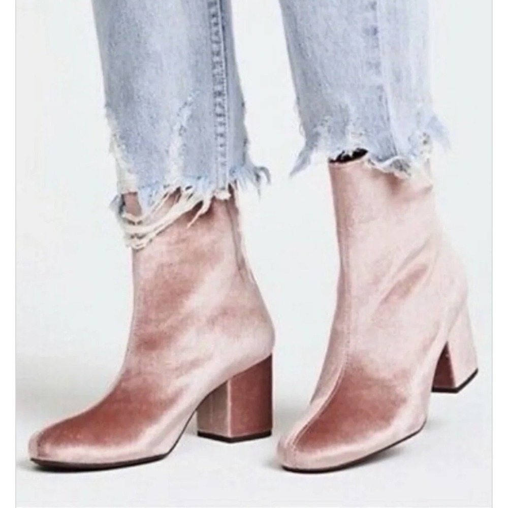 Free People Velvet Leather Dusty Rose Pink Block Heel‎ Booties Size 7.5 EU38